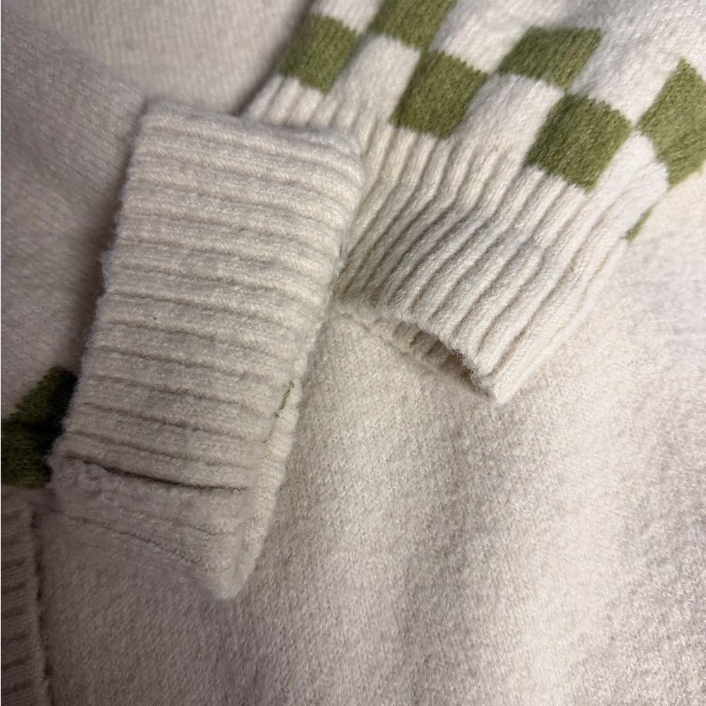 Vans Cream and Green Checkered Cardigan - Picture 4 of 7